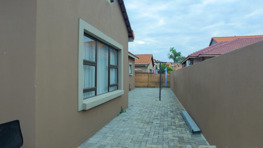 4 Bedroom Property for Sale in Waterkloof East North West